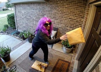 A Mother-in-Law Tried Sneaking onto Her Son’s Porch While Wearing a Budget Halloween Wig