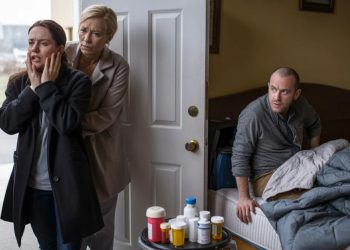 Husband Tells Wife To Skip Emergency Dentist Visit To Babysit His Friend