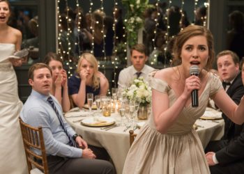 Drunk Maid Of Honor Ruins Wedding With Jealous Rant, Now Family Says The Bride Should Pay For Her Therapy