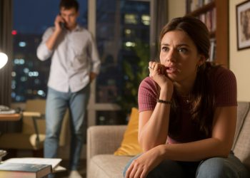 She Hid Her French Skills Out Of Insecurity, Now Her Cheating Boyfriend Says He Can’t Trust Her