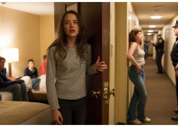 Teen Refuses Drunk Mom Entry To Hotel Room After Vacation Turns Chaotic