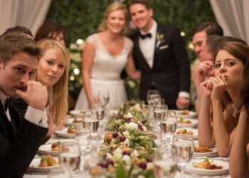 Couple Refuses To Pay For Drinks At Wedding, Guests Shocked When Water Is The Only Option