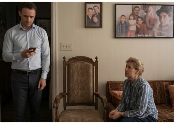 Man Explodes After Discovering Parents Hid $75K Loan To Sister