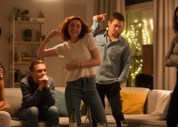 She Tells Her Best Friend His GF Is “Disgusting,” Now He Demands An Apology She Tells Her Best Friend His GF Is “Disgusting,” Now He Demands An Apology