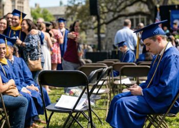 A Graduation Seat Left Empty: Why One Son Finally Had Enough of His Dad’s Favorites