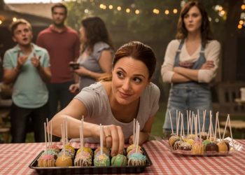 Woman Tricks Her Family Into Thinking Her Cake Pops Are Better Than SIL’s – Was She Wrong? Woman Tricks Her Family Into Thinking Her Cake Pops Are Better Than SIL’s – Was She Wrong?