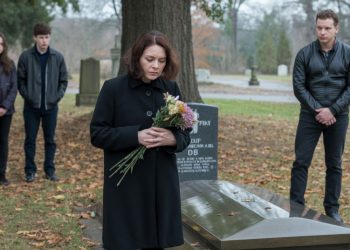 Mom Fulfills Husband’s Wish To Rest With First Family, Leaves Her Kids Feeling Replaced