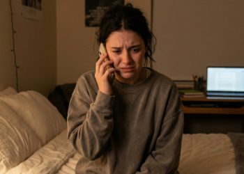 A Daughter’s Breaking Point: When a Mom Blames a Sweatshirt for Workplace Harassment