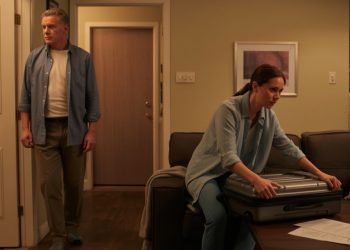 Man Snaps At Wife After She Sides With Stranger Over Him, Now She Demands An Apology Man Snaps At Wife After She Sides With Stranger Over Him, Now She Demands An Apology