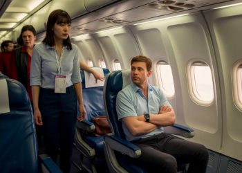 Passenger Refuses To Leave Window Seat She Didn’t Book, Then Argues Until Flight Attendant Steps In Passenger Refuses To Leave Window Seat She Didn’t Book, Then Argues Until Flight Attendant Steps In