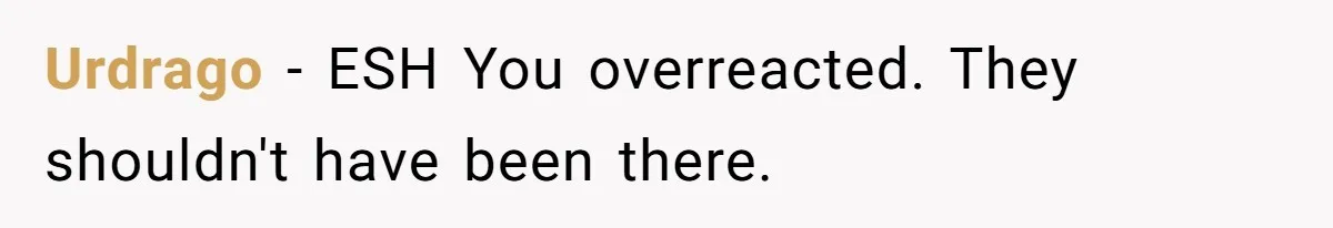 Couple Invades A Fan’s NBA Seats With Bags Of Peanuts, Then Gets Mad When He Calls Them Out Urdrago − ESH You overreacted. They shouldn't have been there.