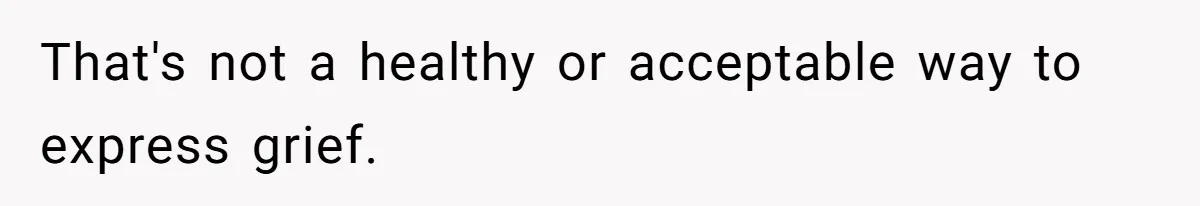 Woman Cuts Her Hair To Grieve, Sister Tells Her It’s No Big Achievement That's not a healthy or acceptable way to express grief.