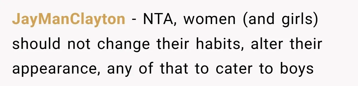 A Makeup Battle: Teen Sister Refuses to Censor Her New Eyeliner for Her Brother JayManClayton − NTA, women (and girls) should not change their habits, alter their appearance, any of that to cater to boys