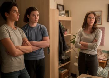 Woman Earns Double Her Roommates’ Salary, Refuses To Help With Rent, Now They’re Furious