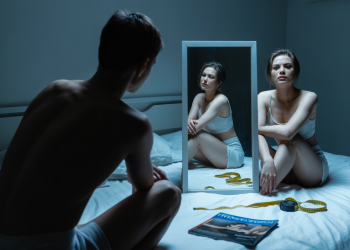 Man Is Outraged After His Girlfriend Compares His Lack Of Size To Her Average Build