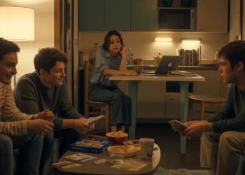 She Told Her Roommate to Study in Her Bedroom Instead of the Living Room, and It Sparked a Passive-Aggressive Standoff