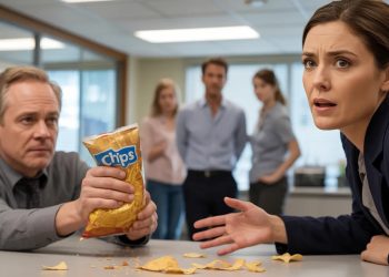 He Kept Snatching Things Out of People’s Hands, So She Finally Snatched Back