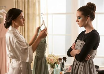 She Asked Her Goth Bridesmaid to Tone Down Her Makeup, and Now Their Friendship Might Not Survive the Wedding