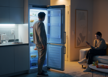 Man Discovers High School Friend Turned Into A Nightmare Guest After Opening His Home Doors