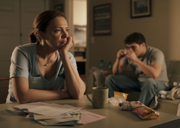 Single Mother Who Sacrificed Everything Now Forces Her Adult Son Toward Homelessness