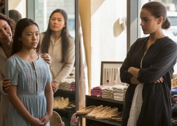 She Bought Her Stepdaughter a Traditional Navajo Graduation Dress, but the Girl’s Mom Says She Crossed a Line