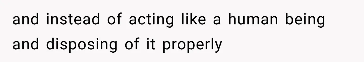 Neighbor Throws Bones Over the Fence, But This Man’s Petty Revenge Leaves Him Speechless and instead of acting like a human being and disposing of it properly