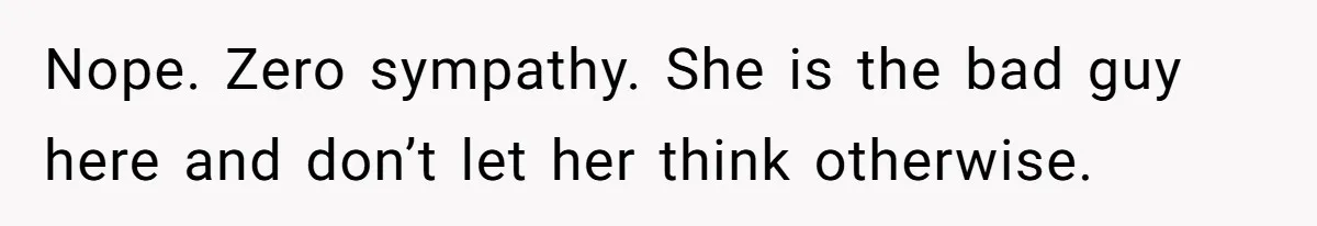 She Locked Herself in the Bathroom for 90 Minutes, Then Got Mad When Her Roommate Found Another One Nope. Zero sympathy. She is the bad guy here and don’t let her think otherwise.