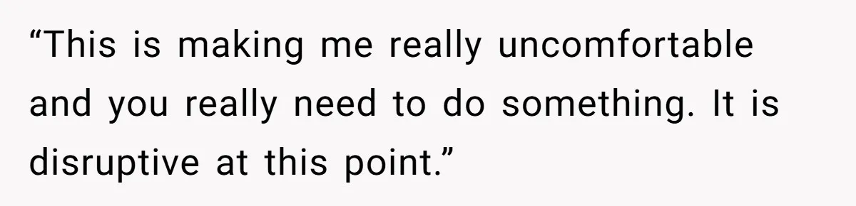 A Girl Spoke Up in a Restaurant After a Stranger Humiliated a Graduating Girl, and Now Her Friends Think She Was Out of Line “This is making me really uncomfortable and you really need to do something. It is disruptive at this point.”