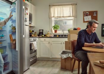 Dad Finally Divorces Wife After Discovering What She Was Doing To His Daughter’s Food