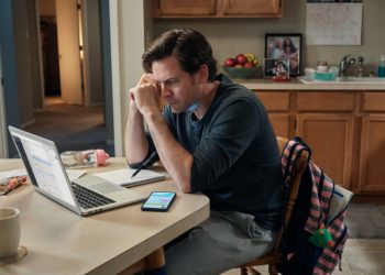 Woman Takes Job Far From Home, Ex Won’t Rearrange Life To Cover School Runs