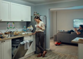 After Husband Ignored Chores And Challenges, She Let The House Fall Apart And Refused Kids