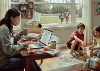 Single Mom Struggles With Neighborhood Kids Constantly Asking For Snacks, Wonders If She’s Overreacting