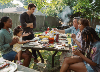 Mother Blasted For Refusing To Pretend Her Life Sucks To Comfort Her Boyfriend’s Enabling Extended Family Mother Blasted For Refusing To Pretend Her Life Sucks To Comfort Her Boyfriend’s Enabling Extended Family