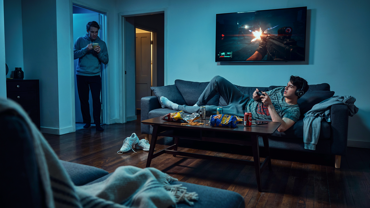 Tenant Trapped In Bedroom After Roommate Colonizes Shared Living Room 24/7 And Starts Sleeping On The Couch