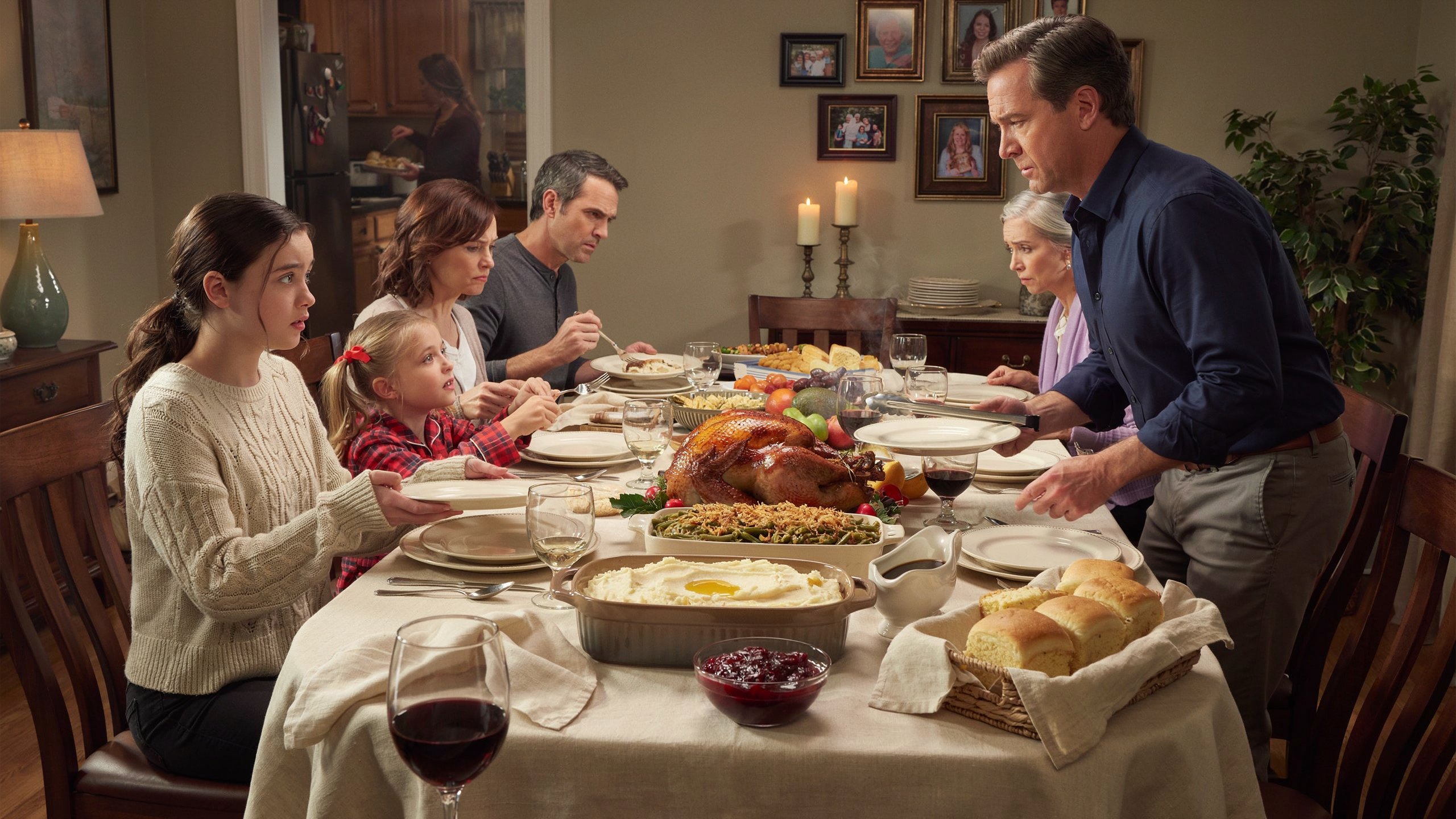He Stopped His Niece From Serving Herself at Dinner, Now the Entire Family Thinks He’s the Villain He Stopped His Niece From Serving Herself at Dinner, Now the Entire Family Thinks He’s the Villain