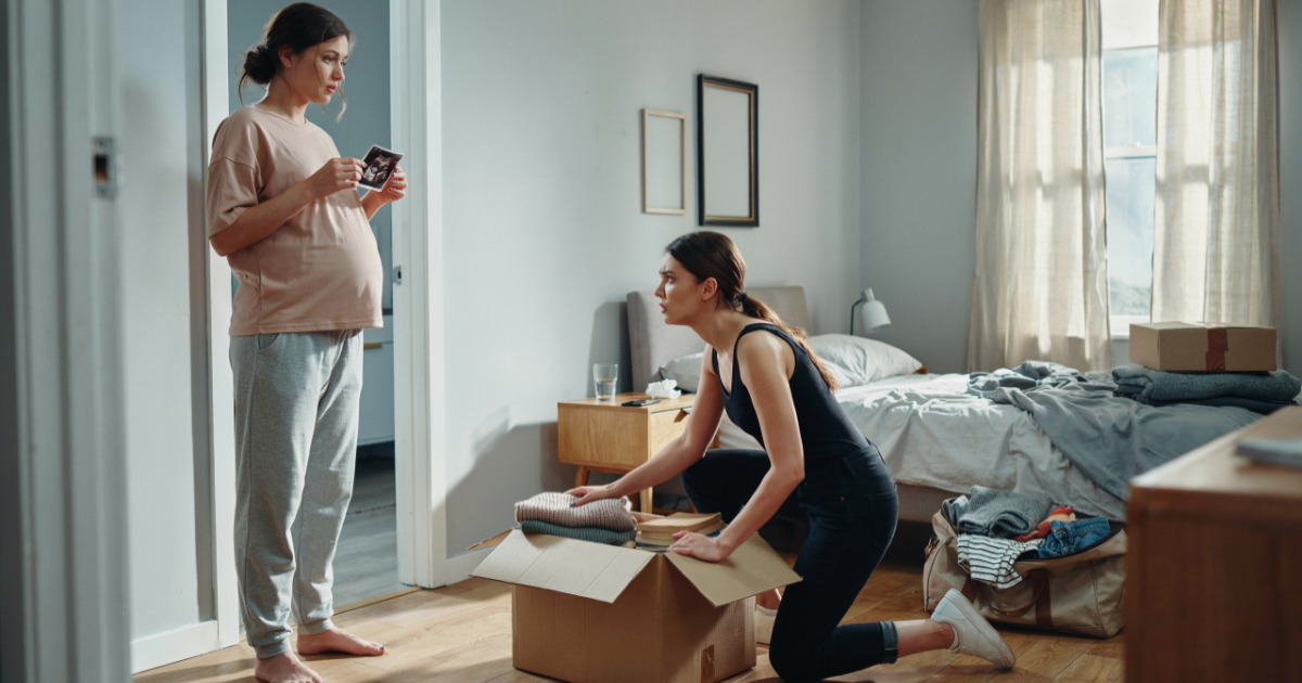 Pregnant Woman Refuses to Leave Her Apartment, So Her Roommate Tries to Punish Her for Keeping the Baby