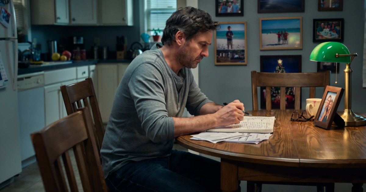 Man Loses His Wife Suddenly, Then Discovers She Left Behind One Final Wish Man Loses His Wife Suddenly, Then Discovers She Left Behind One Final Wish