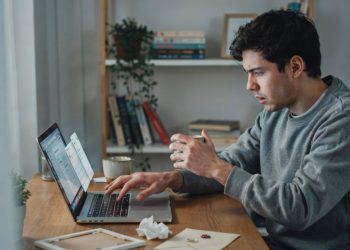 Man’s Scheduled Email to His Ex Sends Months After Their Breakup, But She Thinks It Was Intentional