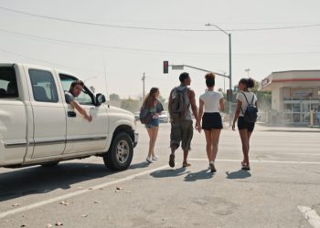 Driver Refused To Turn On The AC, Three Friends Walked Away Instead