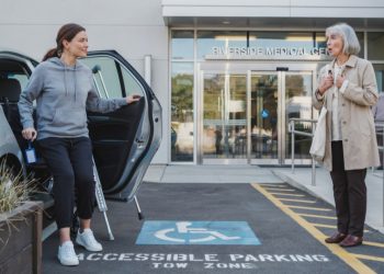 Elderly Woman Accuses Young Driver of Faking a Disability, Then Watches Her Pull Out a Wheelchair Elderly Woman Accuses Young Driver of Faking a Disability, Then Watches Her Pull Out a Wheelchair