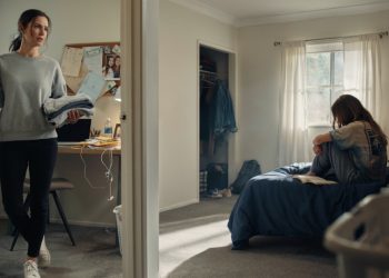 Single Mom Says She’s Out of Options After Her Teen Daughter Stops Caring About Every Consequence