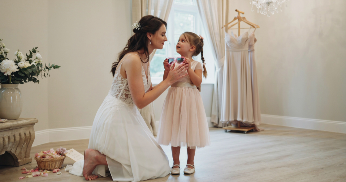 Bride Refuses To Let Flower Girl Wear Flashing Glasses, And Her Sister Gets Upset