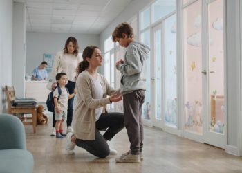 Mom Quietly Teaches Another Parent A Lesson After Seeing How She Treated Her Son Mom Quietly Teaches Another Parent A Lesson After Seeing How She Treated Her Son