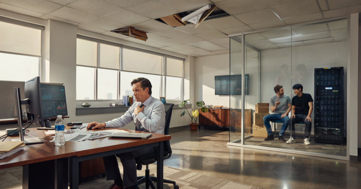 New Marketing Guru Steals IT’s Office, Then Can’t Understand Why He’s Always Sweating New Marketing Guru Steals IT’s Office, Then Can’t Understand Why He’s Always Sweating