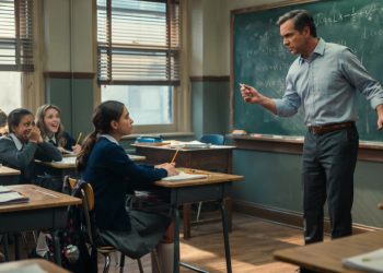 Teacher Insults Student in Class, But Her Unexpected Comeback Leaves Everyone Silent