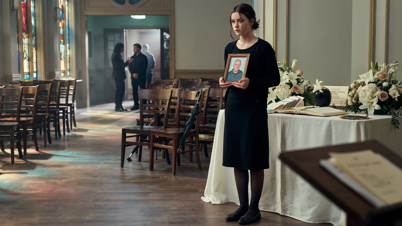 Half-Siblings Abandoned Their Dying Father, Then Demanded A Place At His Funeral Half-Siblings Abandoned Their Dying Father, Then Demanded A Place At His Funeral