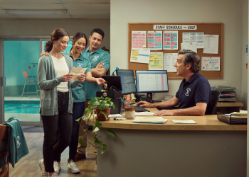 Boss Complains About Three Weeks’ Notice, So Employee Leaves Anyway After Finding a Better Job Boss Complains About Three Weeks’ Notice, So Employee Leaves Anyway After Finding a Better Job