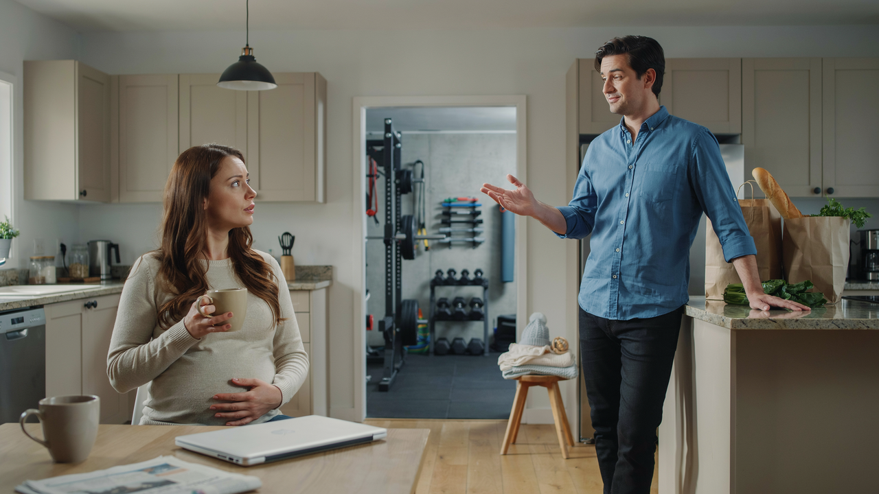 Husband Tells Pregnant Wife She Can’t Return to Work, Then Calls It a “Gift”