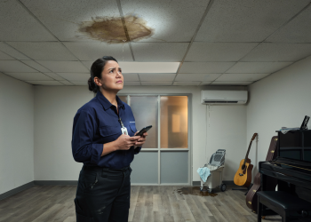 Cleaner Thought He Was Being Annoying, Until His “Small Observations” Saved Thousands in Damage