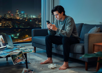Man Planned to Propose, Then His Friends Revealed His Girlfriend’s Two-Year Betrayal Man Planned to Propose, Then His Friends Revealed His Girlfriend’s Two-Year Betrayal